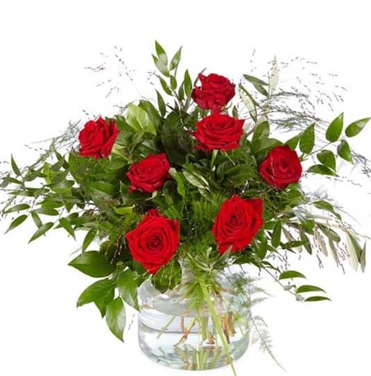 7 Red Roses
