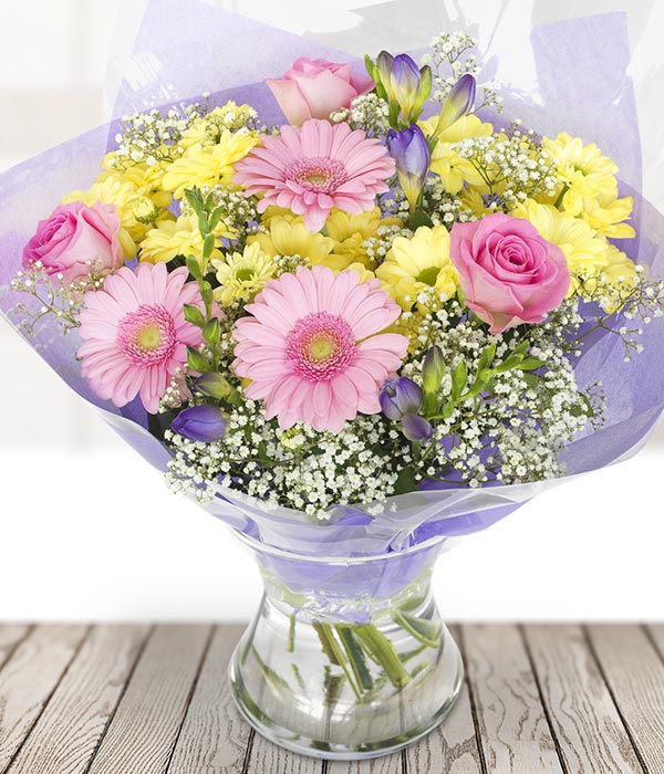 Online Spring Flowers to Malta Place an Order for Flower Delivery in